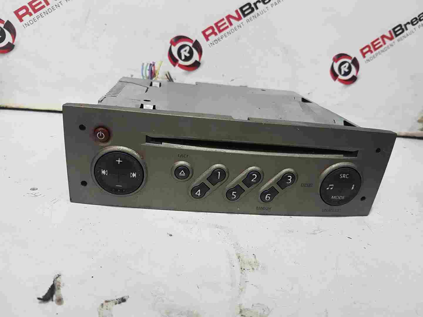 Thumb 6 Renault Clio MK3 2005-2012 Radio Cd Player Update List + Code Beige 8200633623