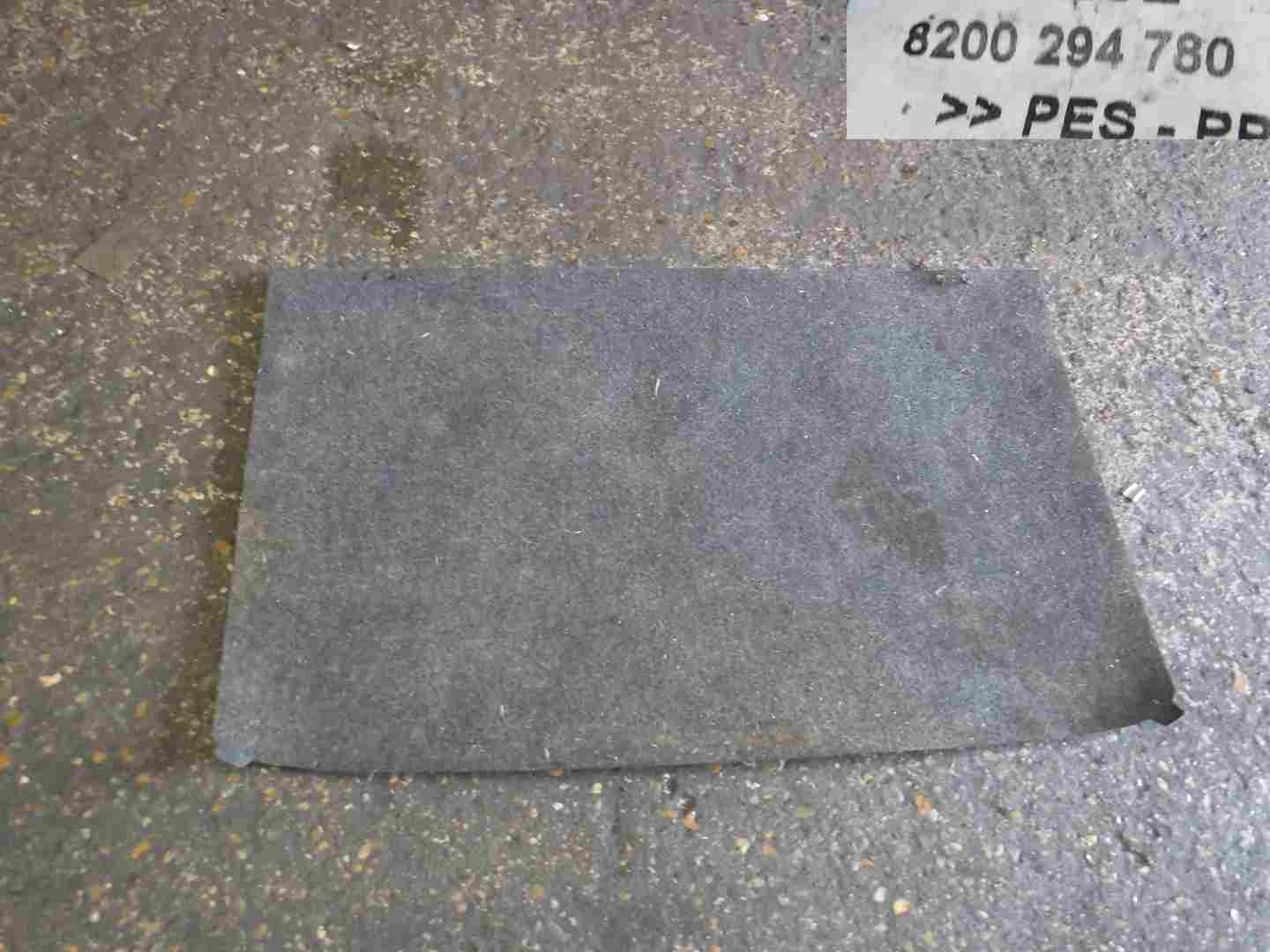 Renault Clio MK3 2005-2012 Rear Boot Tailgate Carpet Mat 8200294780