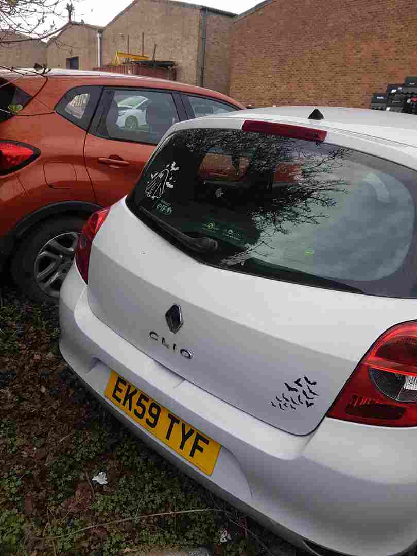 Thumb 6 Renault Clio MK3 2005-2012 Rear Boot Tailgate White Ov369 .