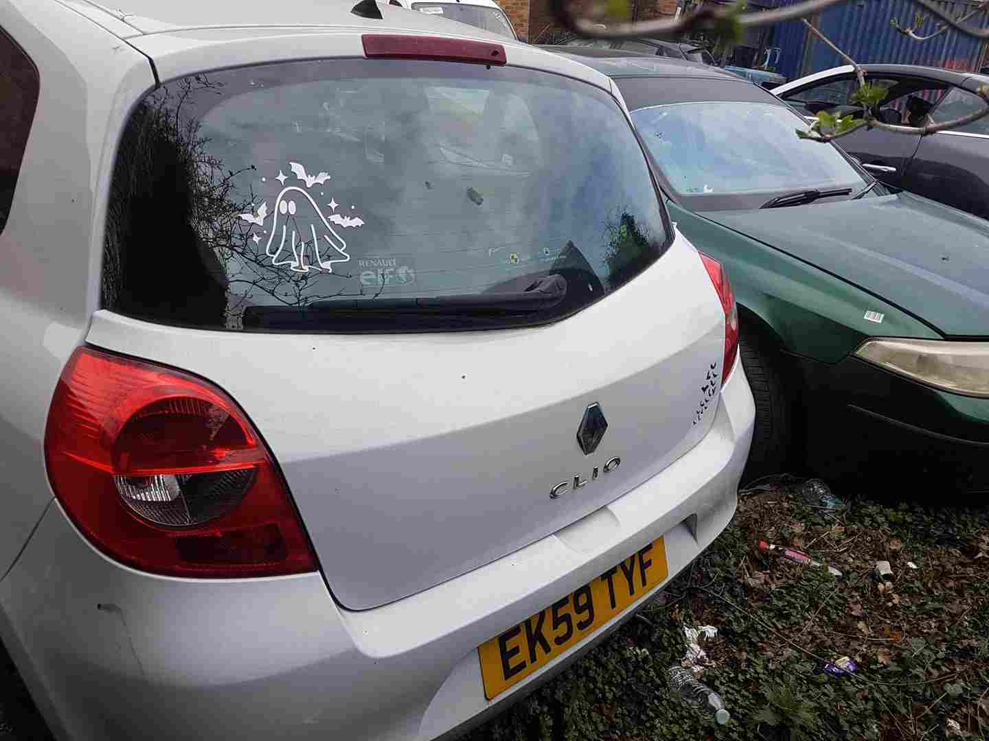 Thumb 3 Renault Clio MK3 2005-2012 Rear Boot Tailgate White Ov369 .