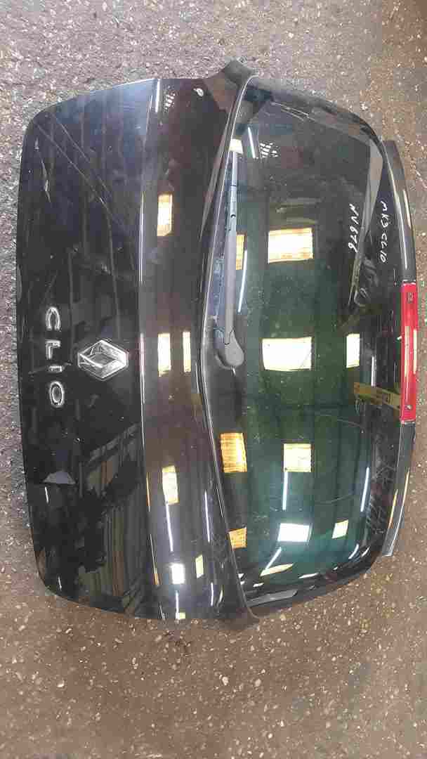 Thumb 2 Renault Clio MK3 2005-2012 Rear Tailgate Boot Black 676 Tinted