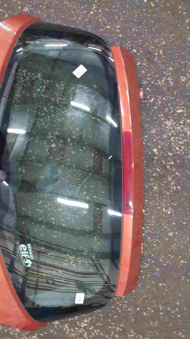 Thumb 3 Renault Clio MK3 2005-2012 Rear Tailgate Boot Red TEB76