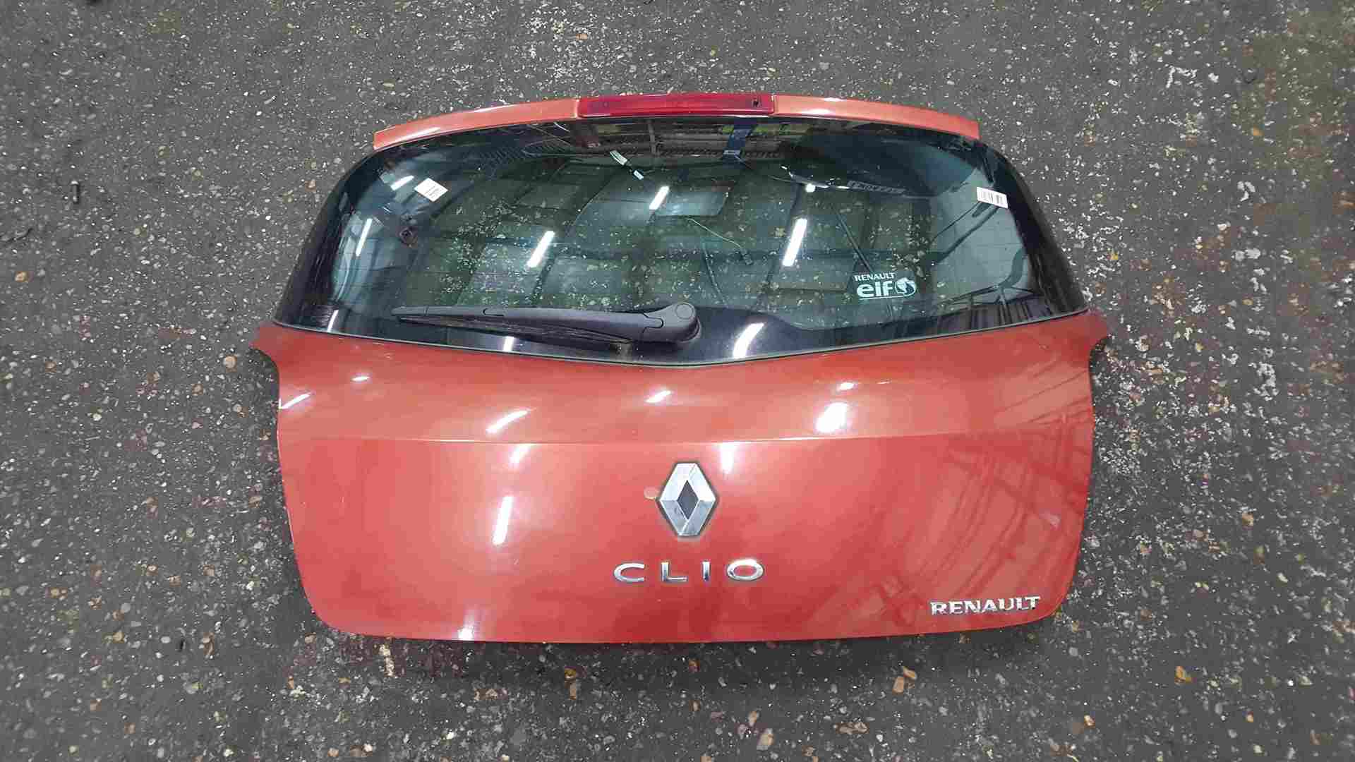Thumb 4 Renault Clio MK3 2005-2012 Rear Tailgate Boot Red TEB76