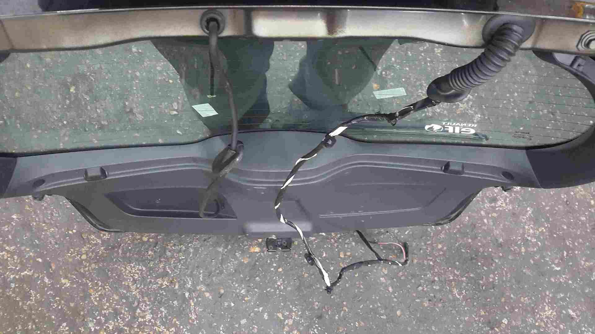 Thumb 2 Renault Clio MK3 2005-2012 Rear Tailgate Boot Black TEGNE tegne