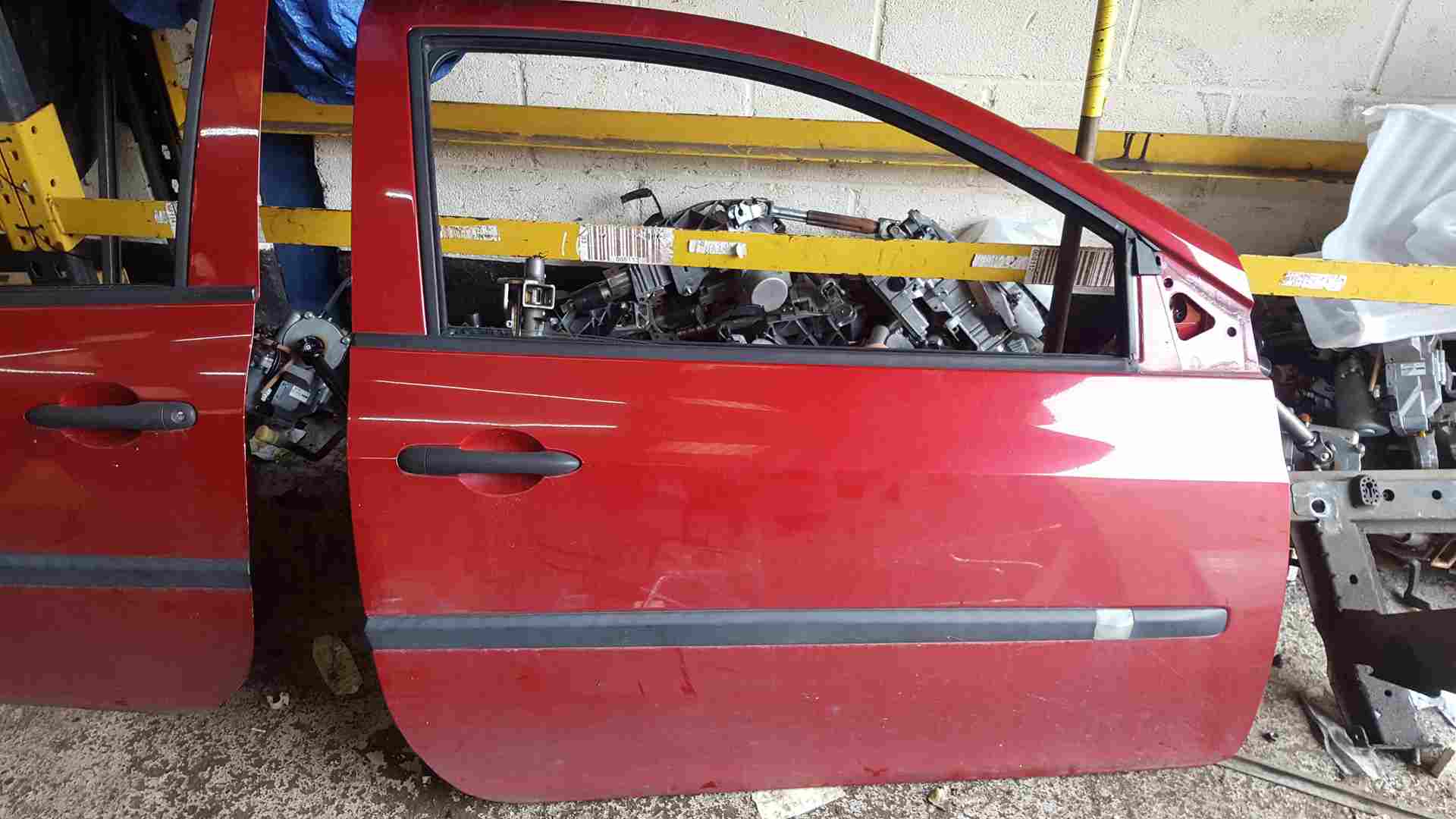 Thumb 7 Renault Clio MK3 2005-2012 RED Tennj Drivers OSF Front Door 3Dr 