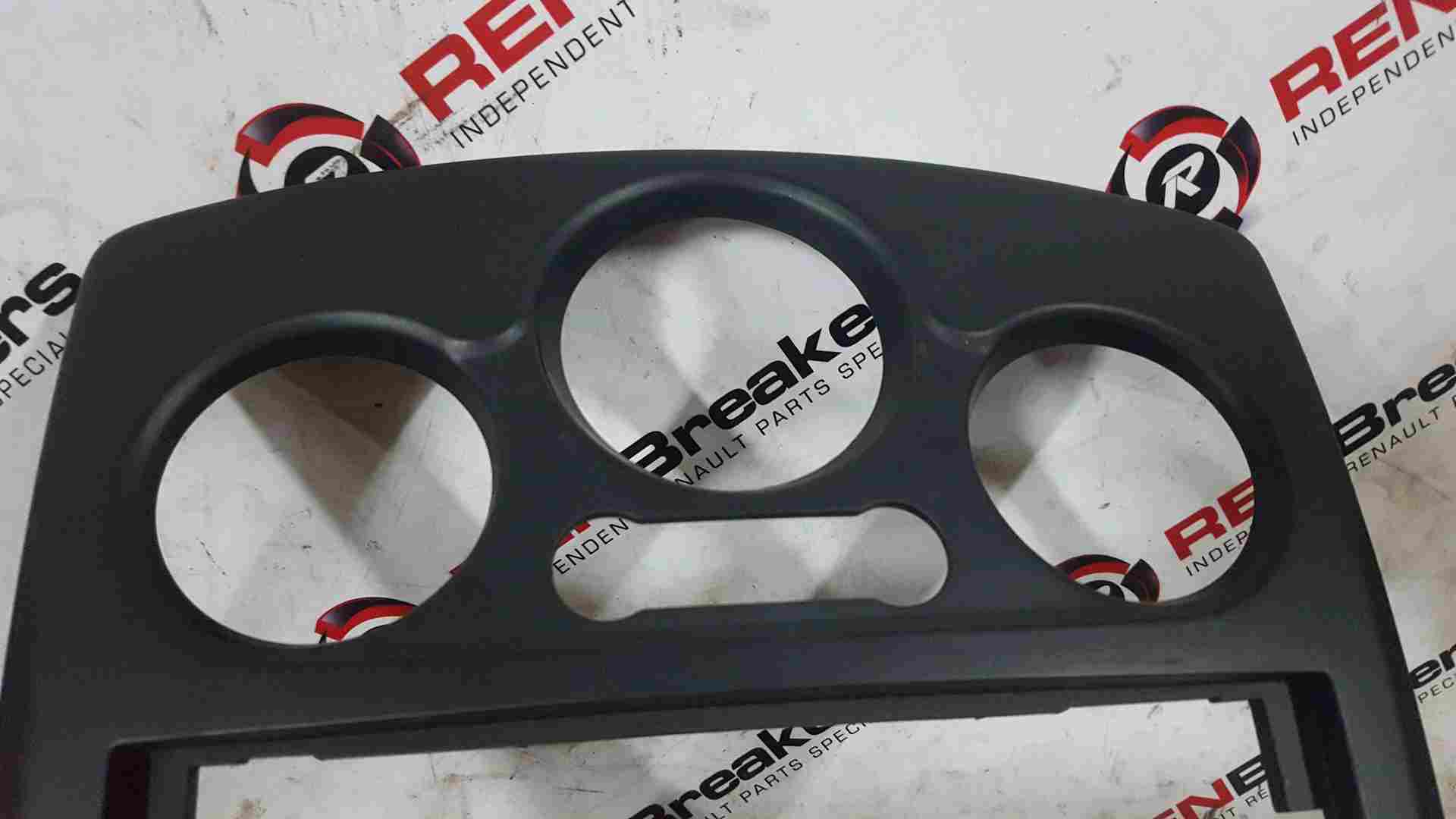 Thumb 5 Renault Clio MK3 2005-2012 Ripcurl Heater Controls Surround Trim 8200407764