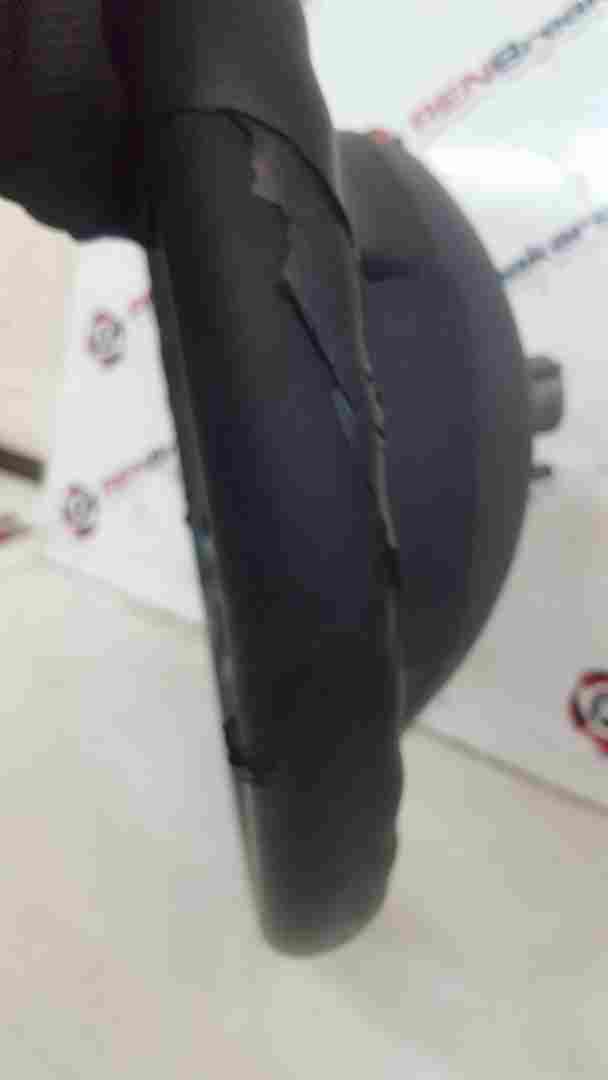 Thumb 2 Renault Clio MK3 2005-2012 Steering Wheel Cruise Control Leather Peel 8200344082