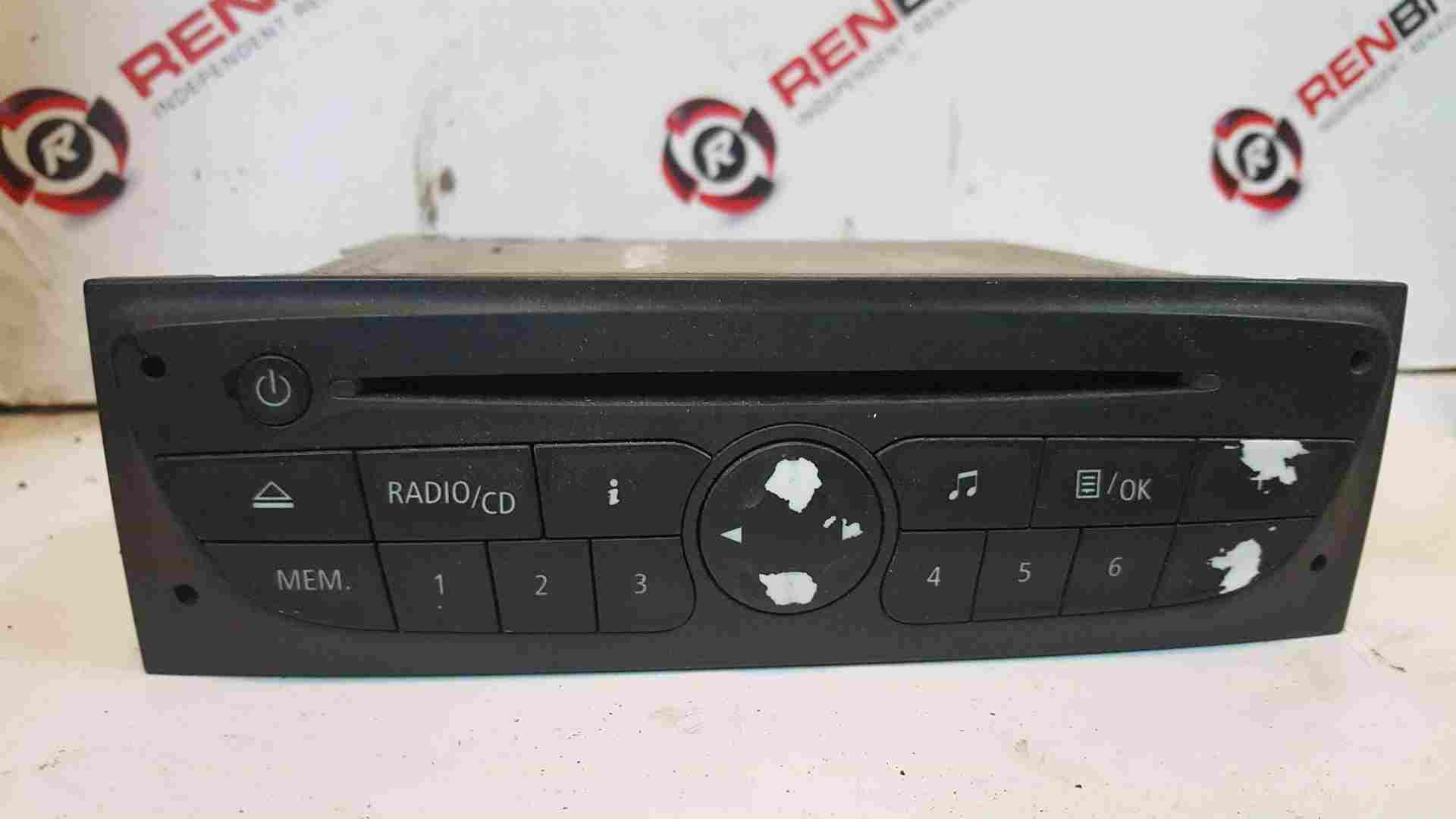Thumb 3 Renault Clio MK3 2008-2012 Cd Player Radio + Code 281150038R