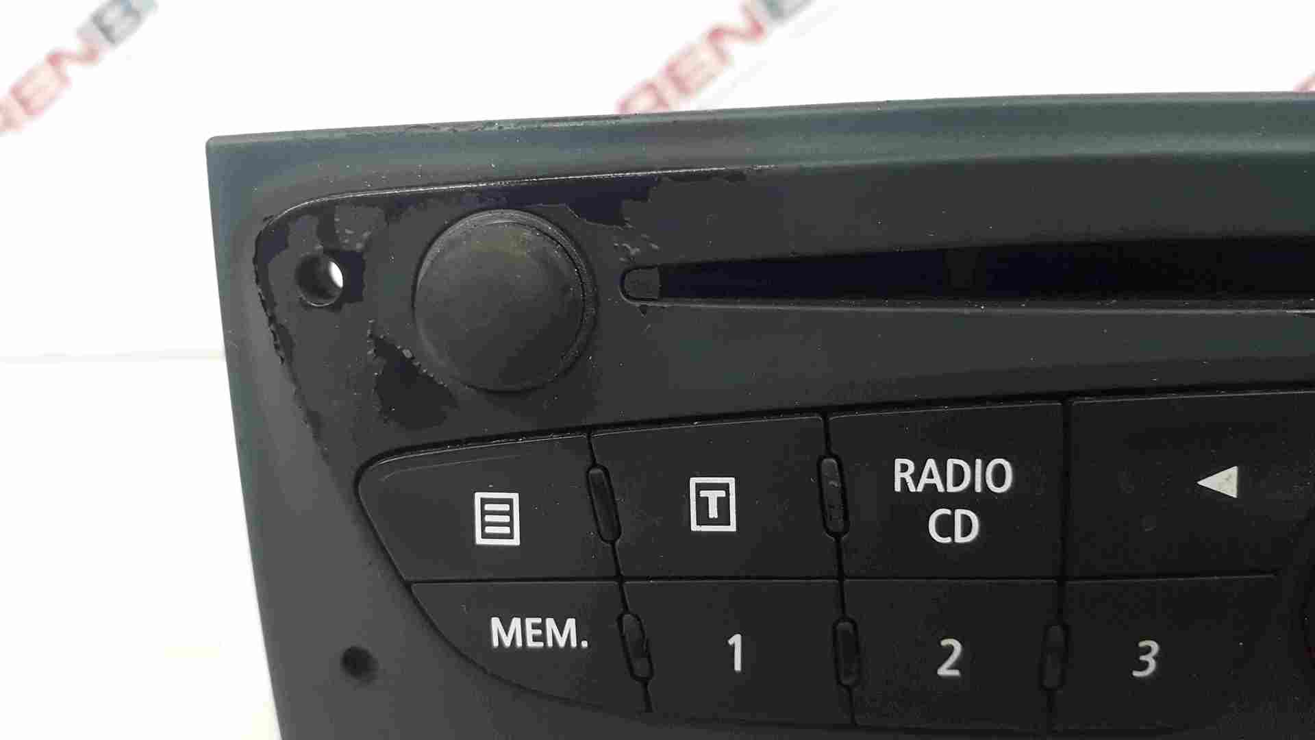 Thumb 3 Renault Clio MK3 2009-2012 200 Radio Cd Player SAT + Code 281156412R