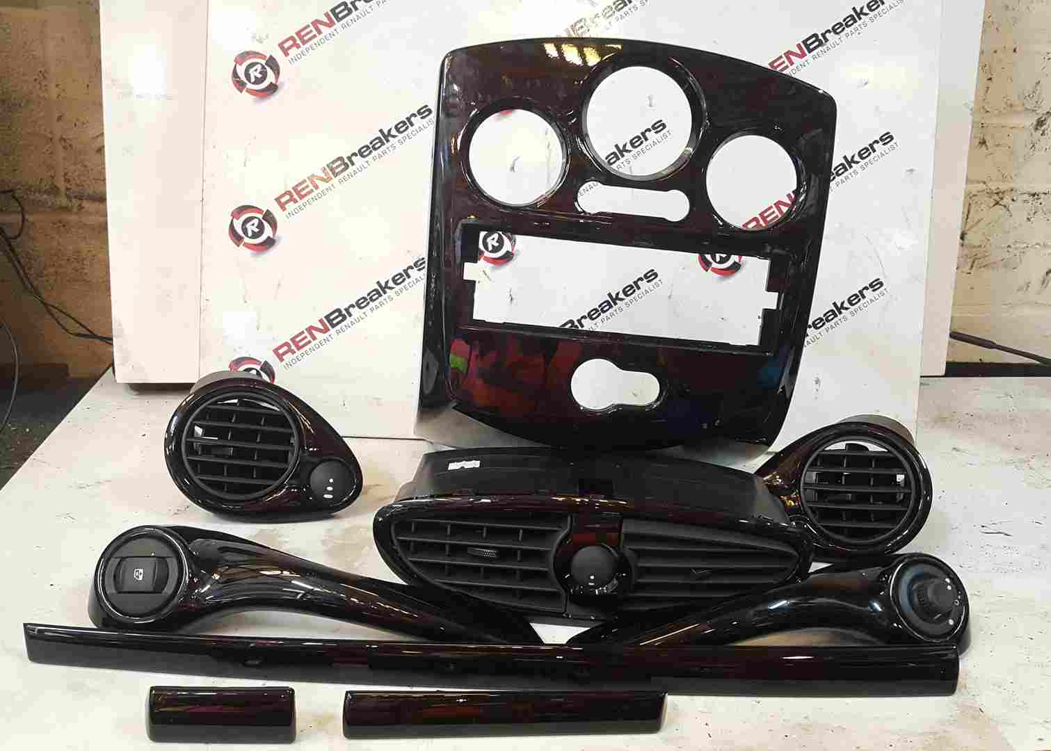 Thumb 2 Renault Clio MK3 2009-2012 Dashboard Inserts Moulding Vents Trim Gloss Black Set