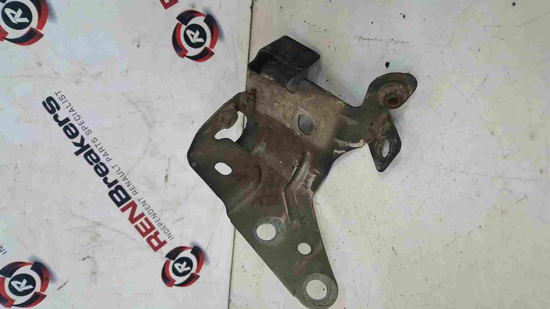 Renault Clio MK3 2009-2012 Driver OSF Front Bumper Wing Bracket Black