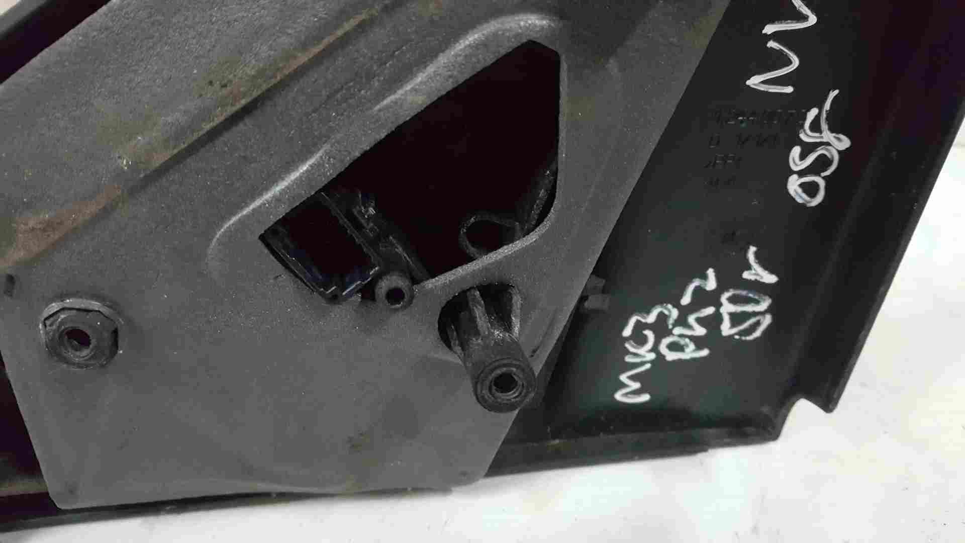 Thumb 2 Renault Clio MK3 2009-2012 Drivers Os Wing Mirror Black 8200802106 Grade C 676