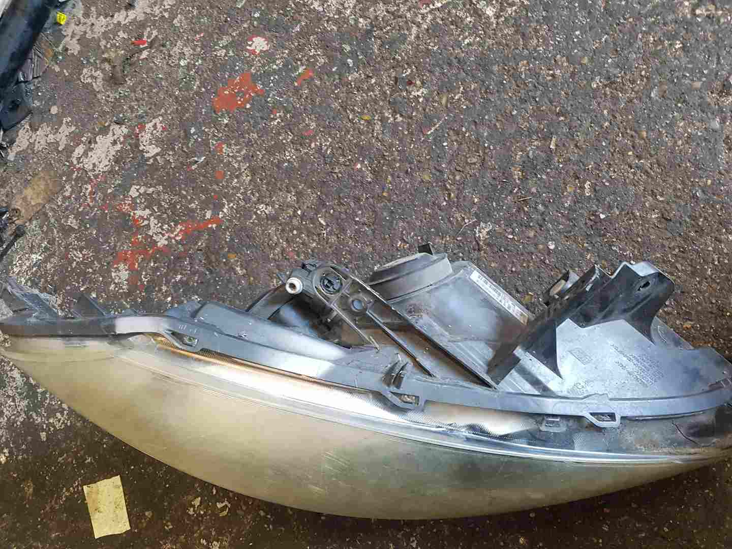 Thumb 4 Renault Clio MK3 2009-2012 Drivers OSF Front Headlight Black Backing Cloudy