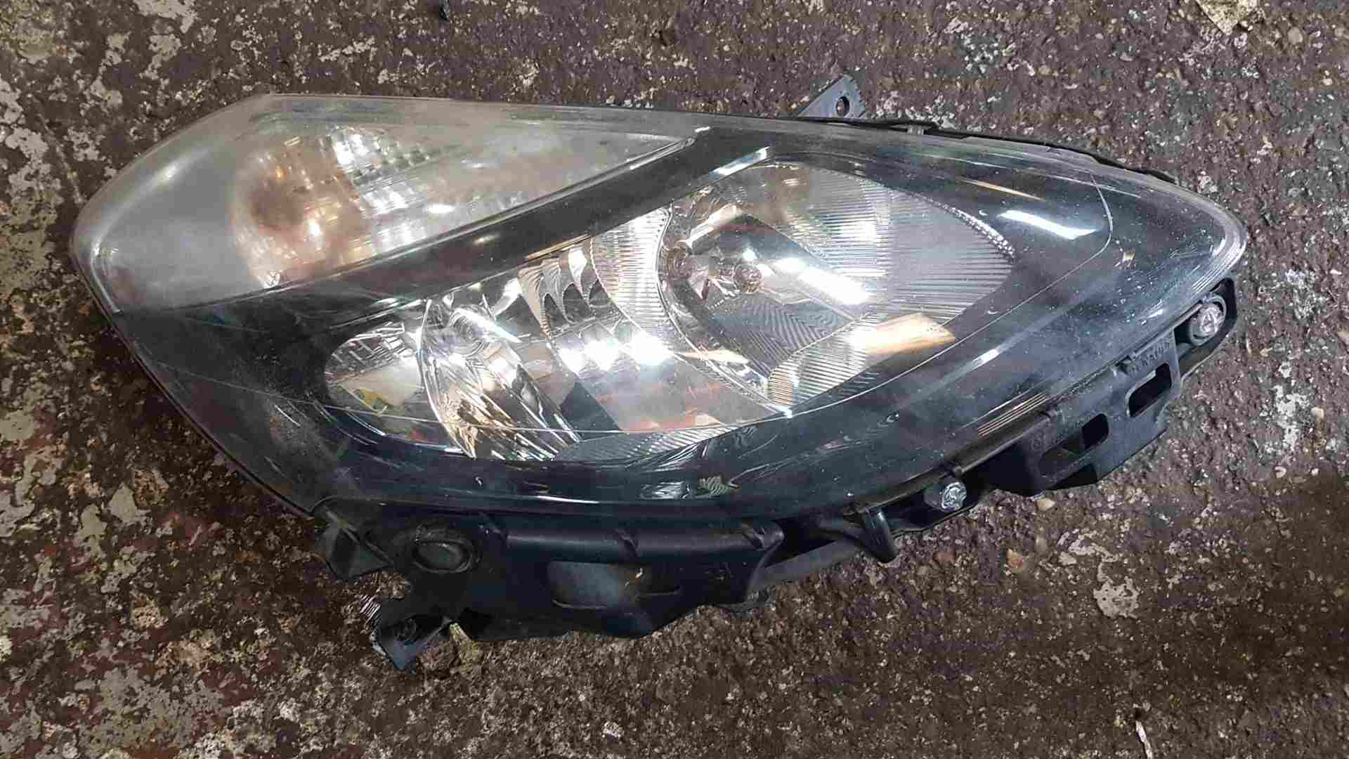 Thumb 3 Renault Clio MK3 2009-2012 Drivers OSF Front Headlight Black Backing Cloudy