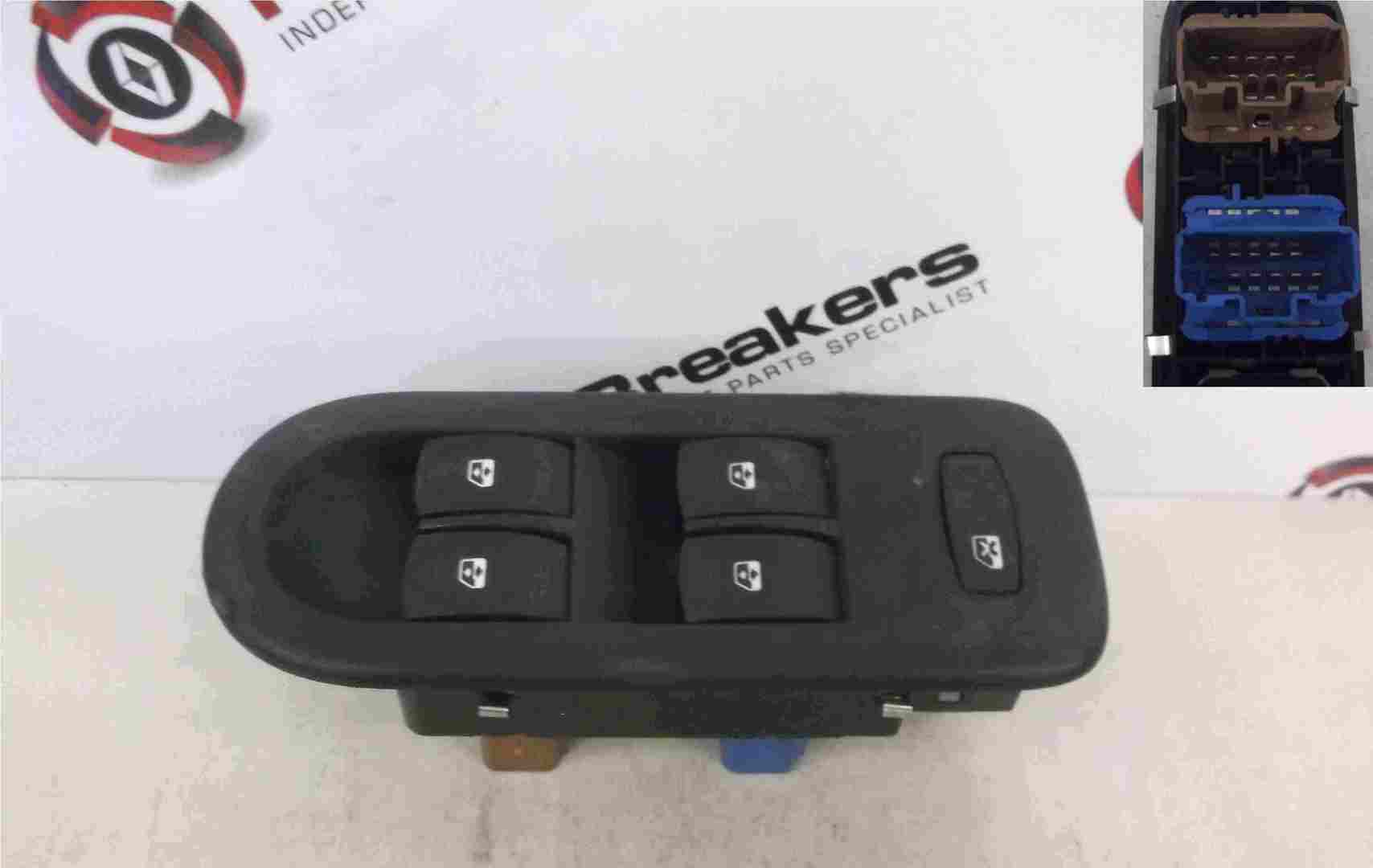 Renault Clio MK3 2009-2012 Drivers OSF Front Window Switchs And Trim