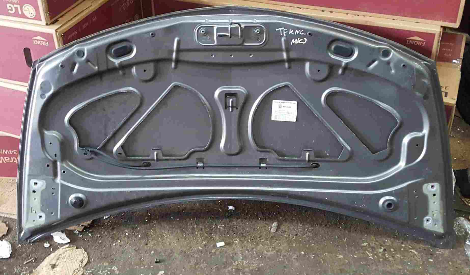 Thumb 2 Renault Clio MK3 2009-2012 Front Bonnet Grey TEKNG