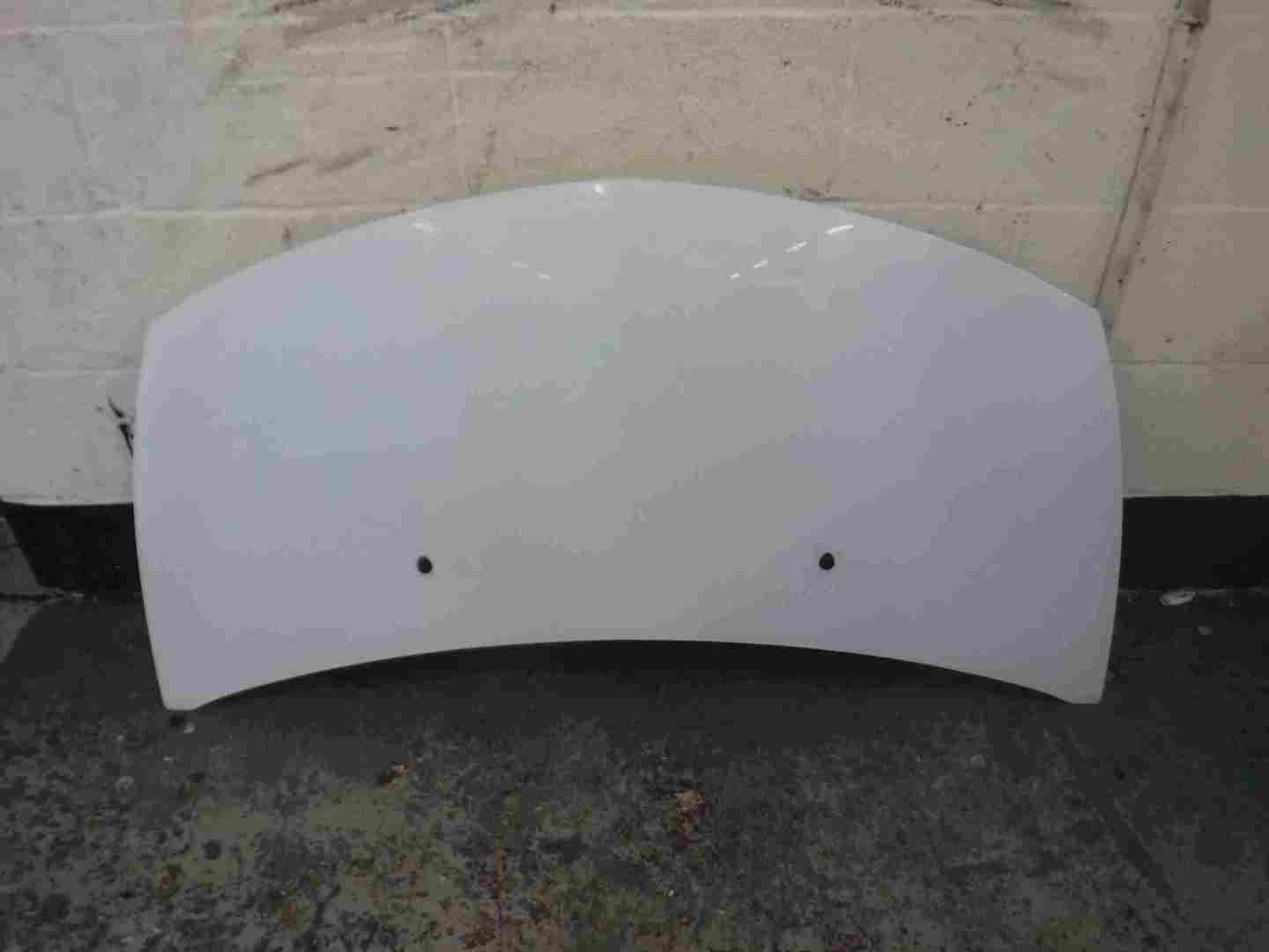 Renault Clio MK3 2009-2012 Front Bonnet White OV369