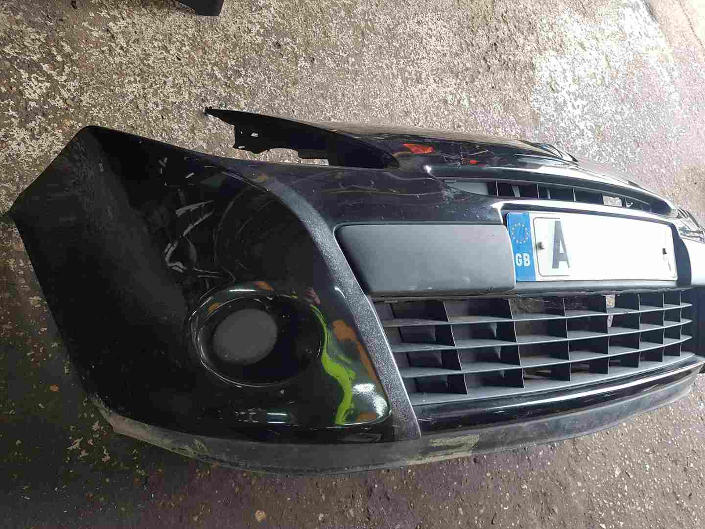 Thumb 5 Renault Clio MK3 2009-2012 Front Bumper Black 676 185