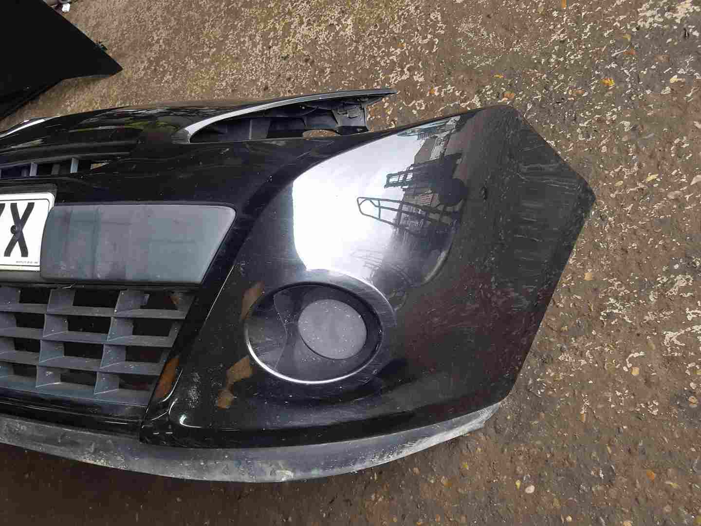 Thumb 3 Renault Clio MK3 2009-2012 Front Bumper Black 676 185