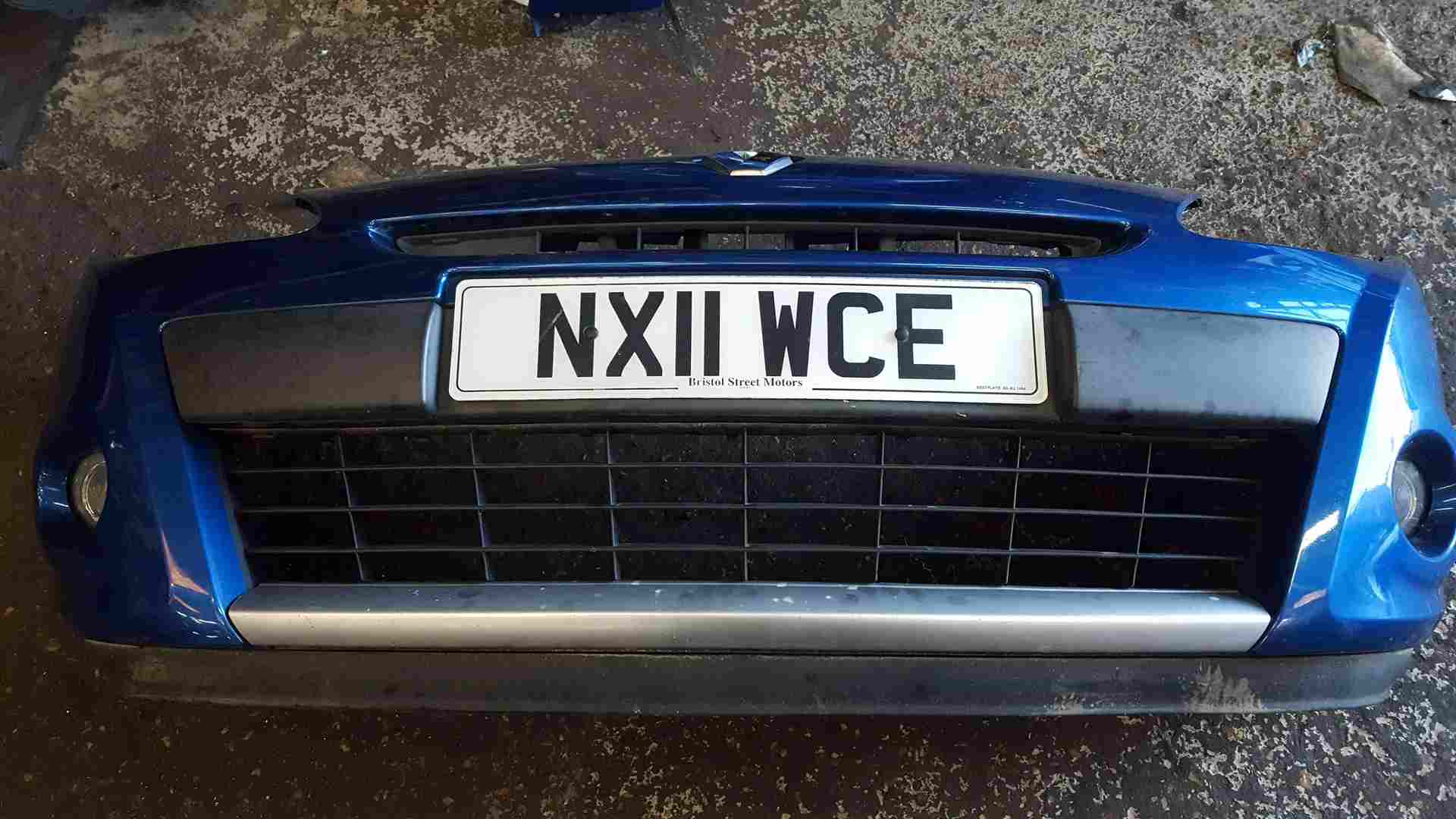 Thumb 3 Renault Clio MK3 2009-2012 Front Bumper Blue Terna 195