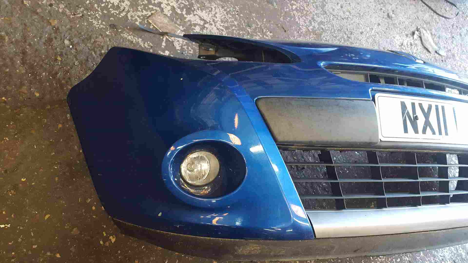 Renault Clio MK3 2009-2012 Front Bumper Blue Terna 195