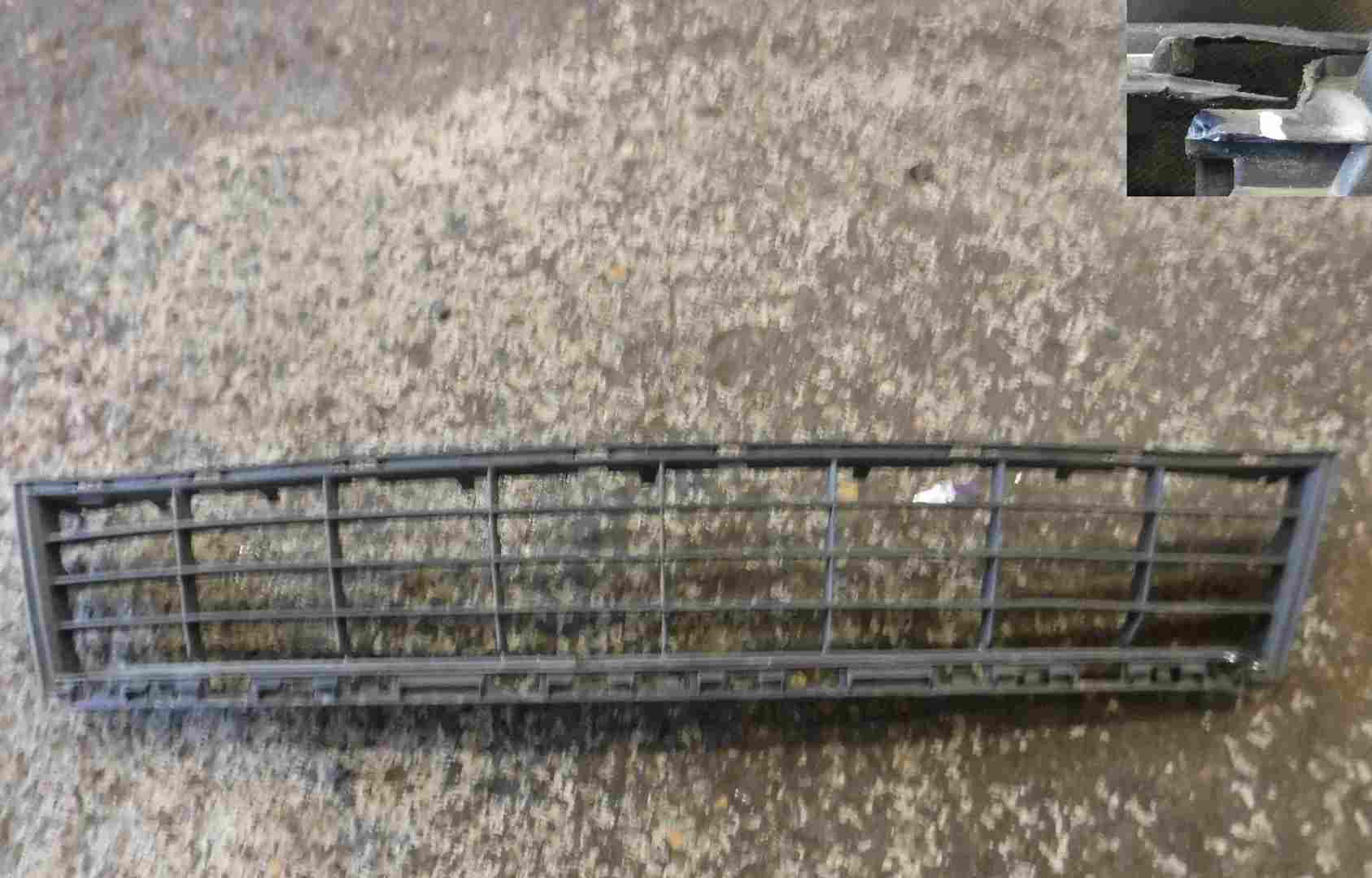 Renault Clio MK3 2009-2012 Front Bumper Grille Grill Insert