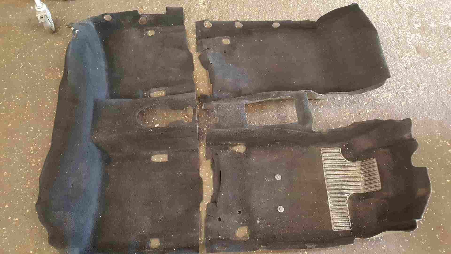 Thumb 2 Renault Clio MK3 2009-2012 Interior Carpet Front + Rear 3Dr 749068447R
