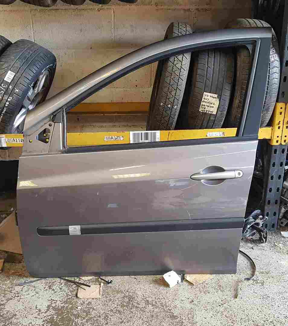 Renault Clio MK3 2009-2012 Passenger NSF Front Door Grey TEKNG 5dr