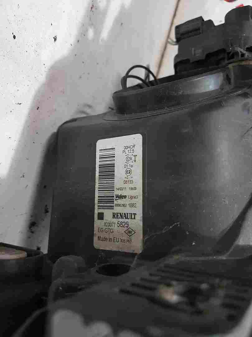 Thumb 3 Renault Clio MK3 2009-2012 Passenger NSF Front Headlight Chrome Backing Facelift