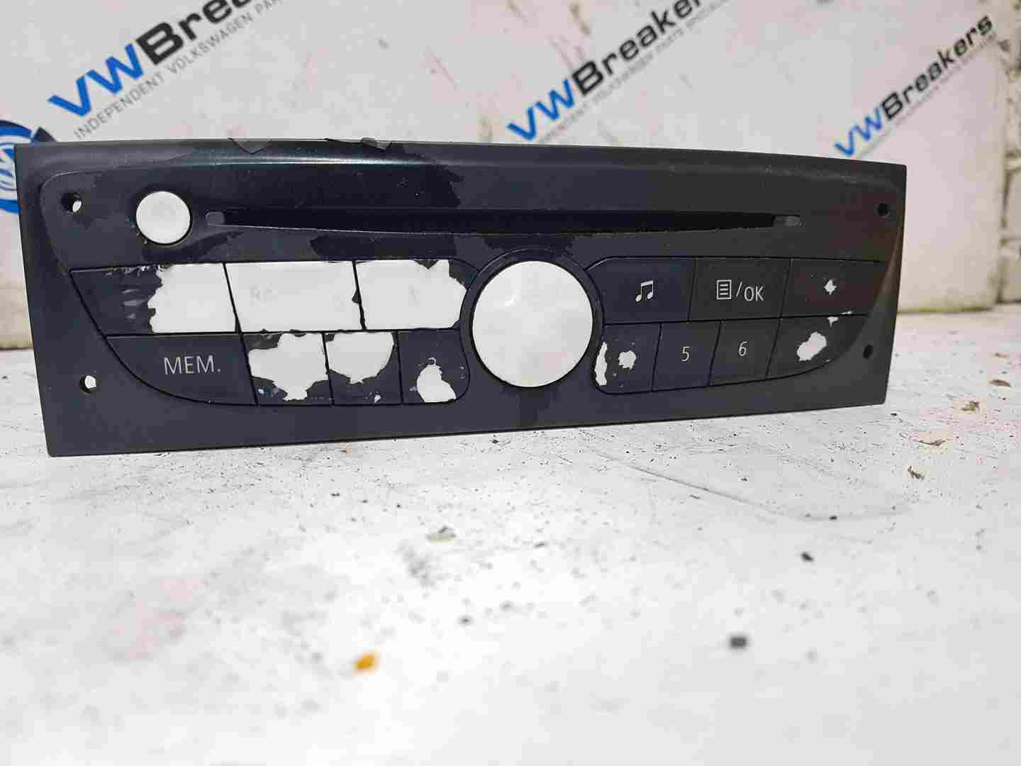 Thumb 4 Renault Clio MK3 2009-2012 Radio Stereo Cd Player 281150038R