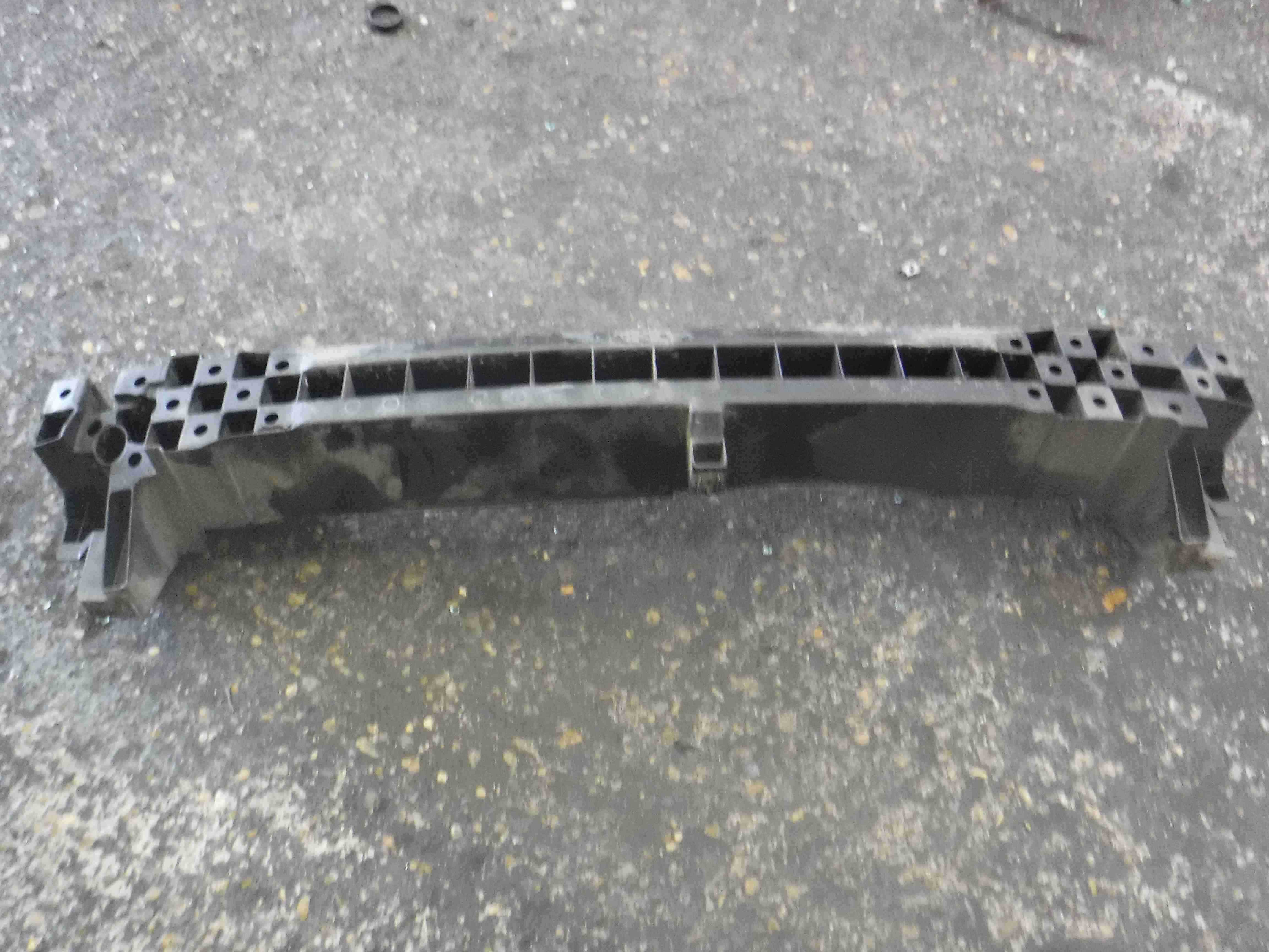 Renault Clio MK3 2009-2012 Rear Bumper Reinforcement Crash Bar Plastic Insert