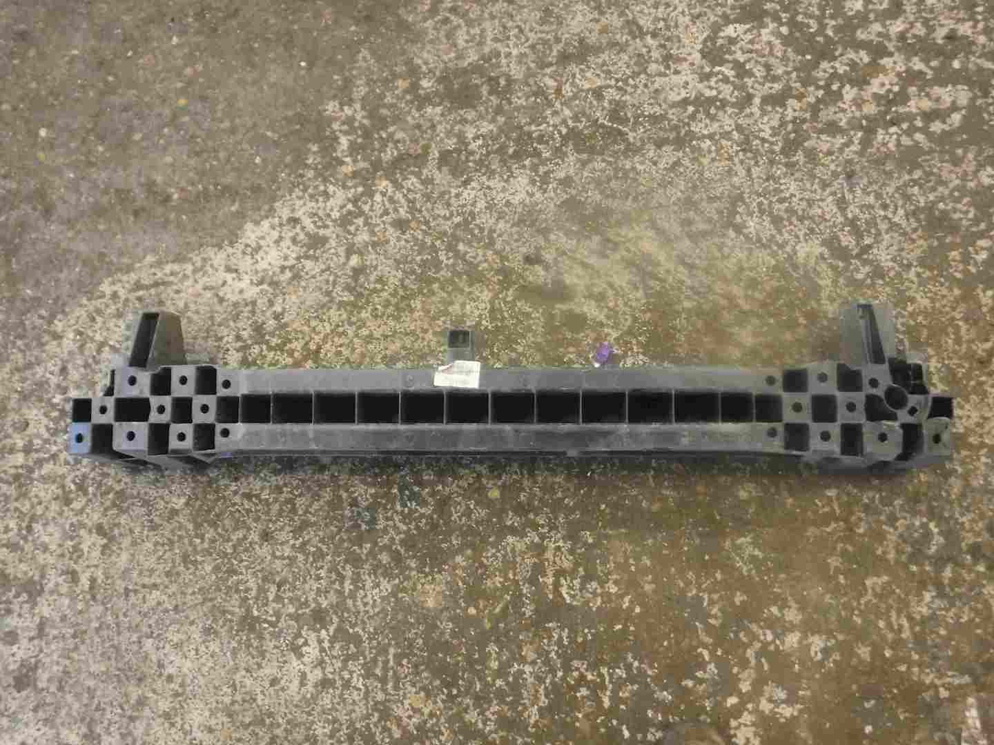 Renault Clio MK3 2009-2012 Rear Bumper Reinforcement Bar 8200807041