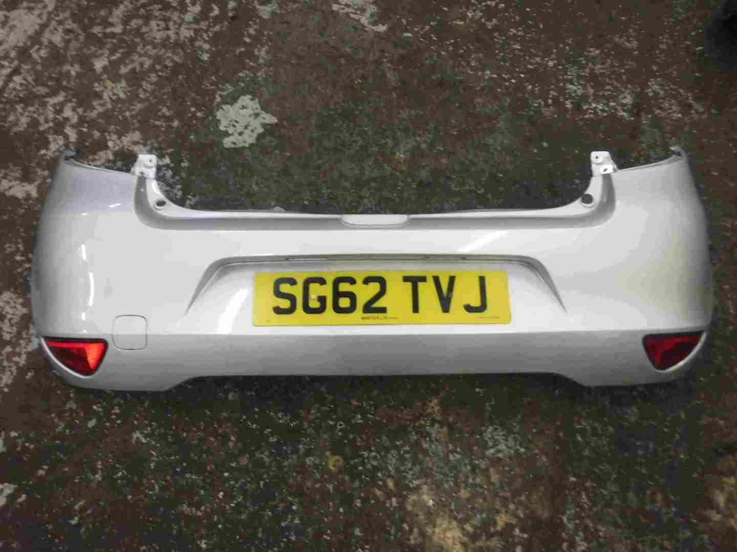 Renault Clio MK3 2009-2012 Rear Bumper Silver TED69 195