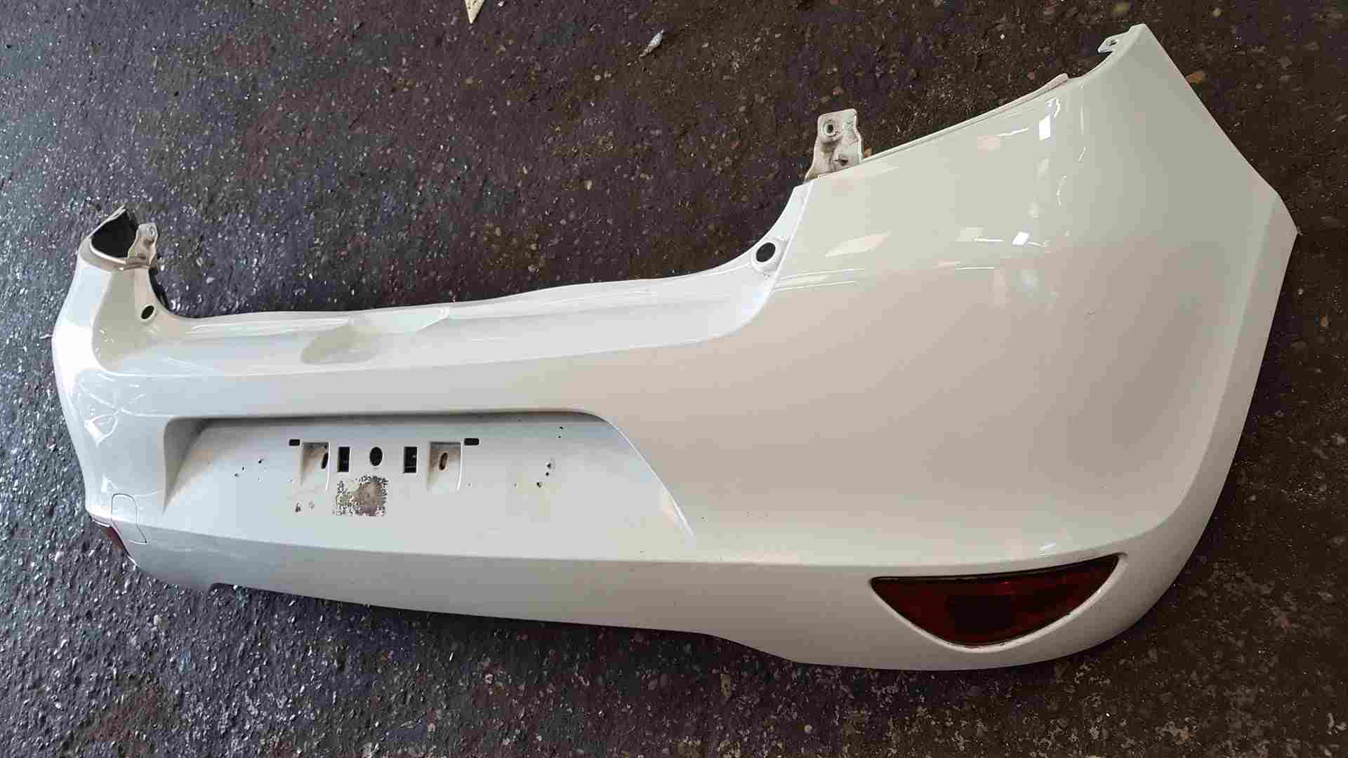 Thumb 9 Renault Clio MK3 2009-2012 Rear Bumper White Ov369