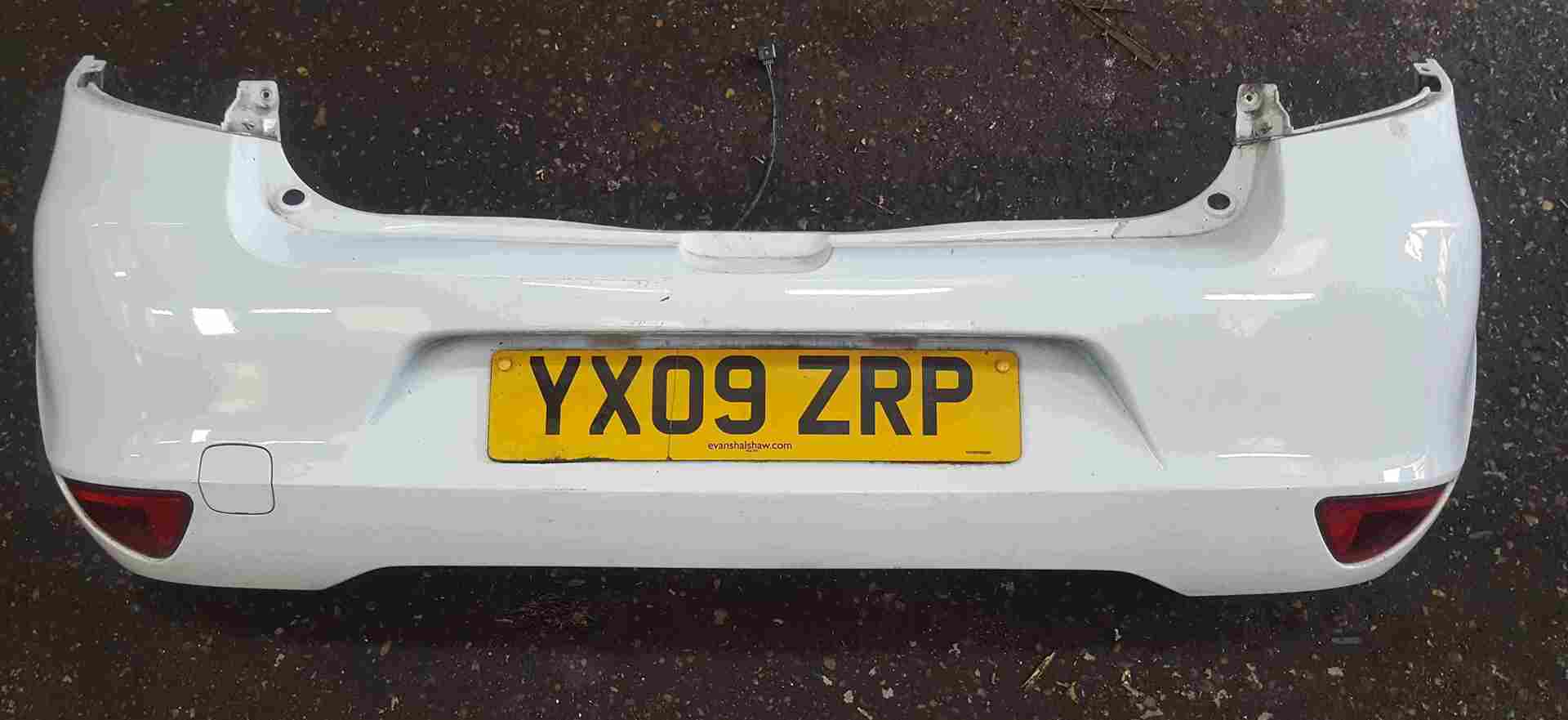 Renault Clio MK3 2009-2012 Rear Bumper White OV369