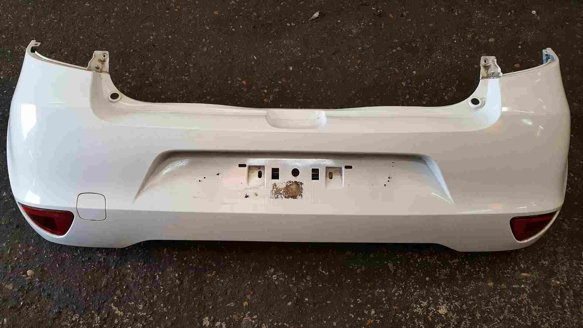 Thumb 3 Renault Clio MK3 2009-2012 Rear Bumper White Ov369