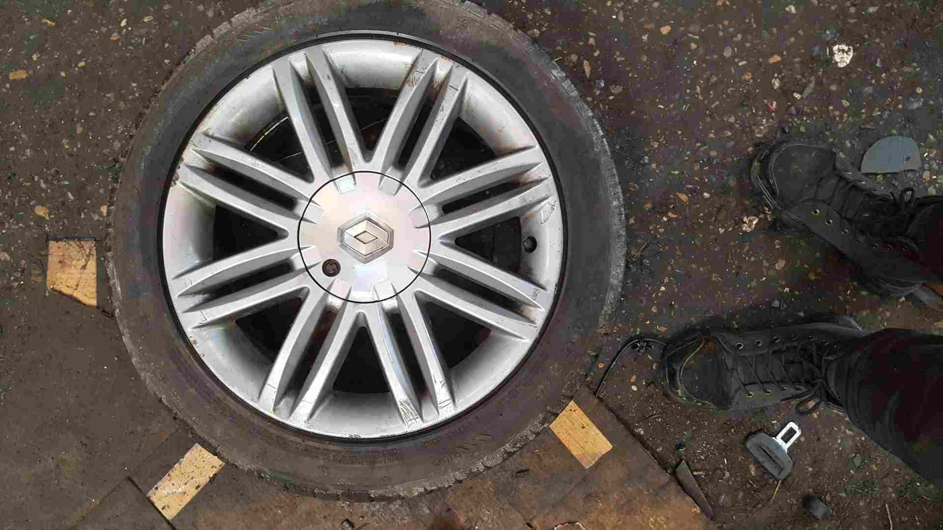 Thumb 4 Renault Clio MK3 2009-2012 Solonia Alloy Wheel 195 50 16 5MM Anthracite 3/5