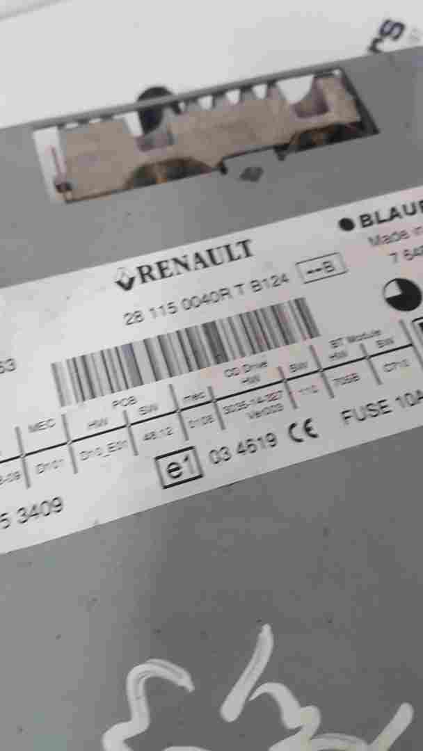 Thumb 3 Renault Clio MK3 2009-2012 TOM Tom SAT Nav Cd Player Radio 281150040R