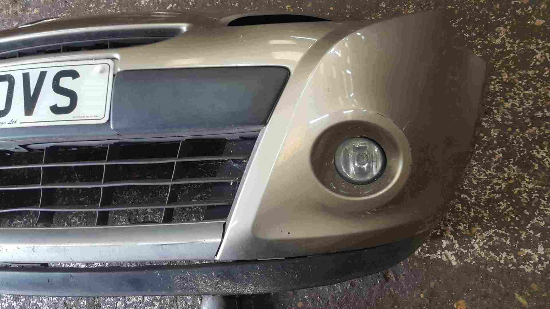 Thumb 2 Renault Clio MK3 Estate 2009-2012 Front Bumper Beige Gold TEHNK 195