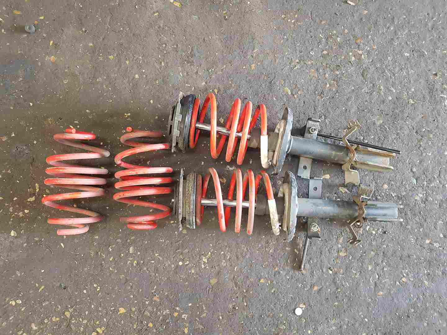 Thumb 3 Renault Clio MK3 Gt 2005-2009 1.6 Front Rear Lowering Shock Spring Strut SET