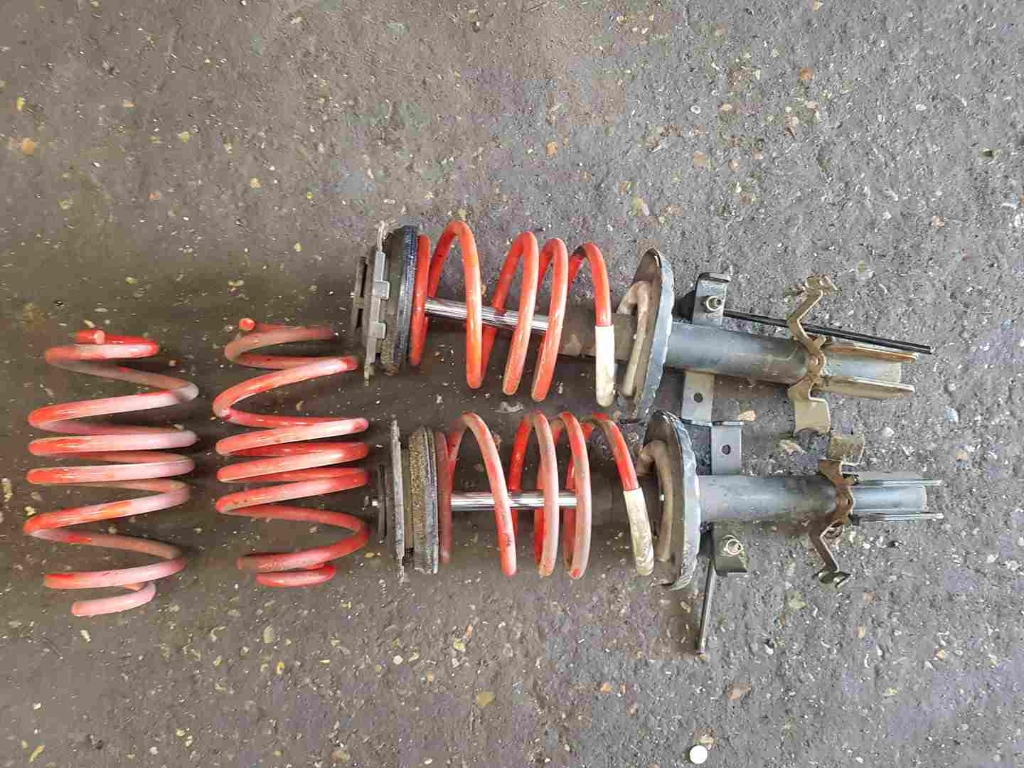 Thumb 2 Renault Clio MK3 Gt 2005-2009 1.6 Front Rear Lowering Shock Spring Strut SET