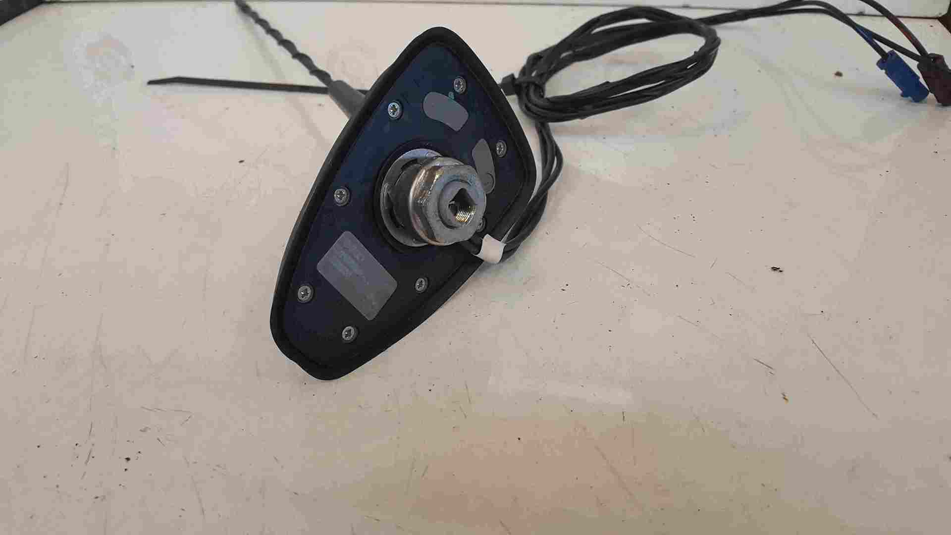 Thumb 3 Renault Clio MK3 PH2 2009-2012 GPS Sat NAV Ariel Aerial Antenna  282160099R