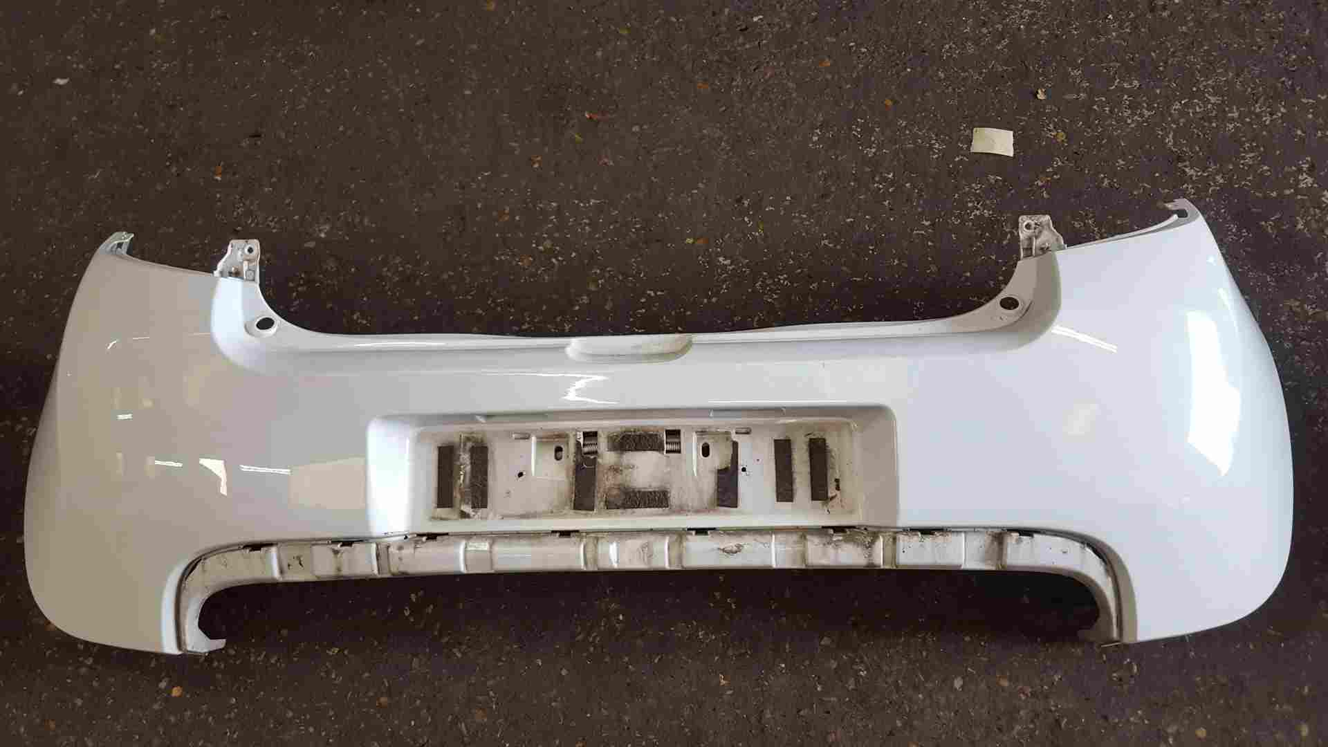 Thumb 6 Renault Clio MK3 Sport 2005-2009 CUP 197 200 Rear Bumper White 369 ov369