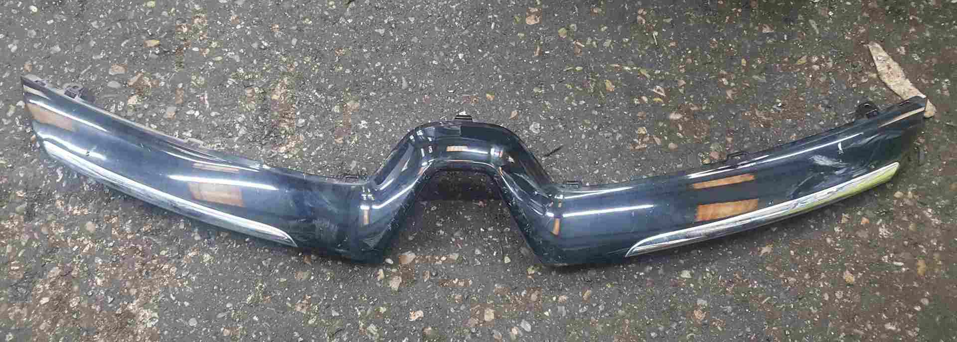 Thumb 3 Renault Clio MK4 2012-2018 Front Bumper Grill Insert Gloss Black Top Trim