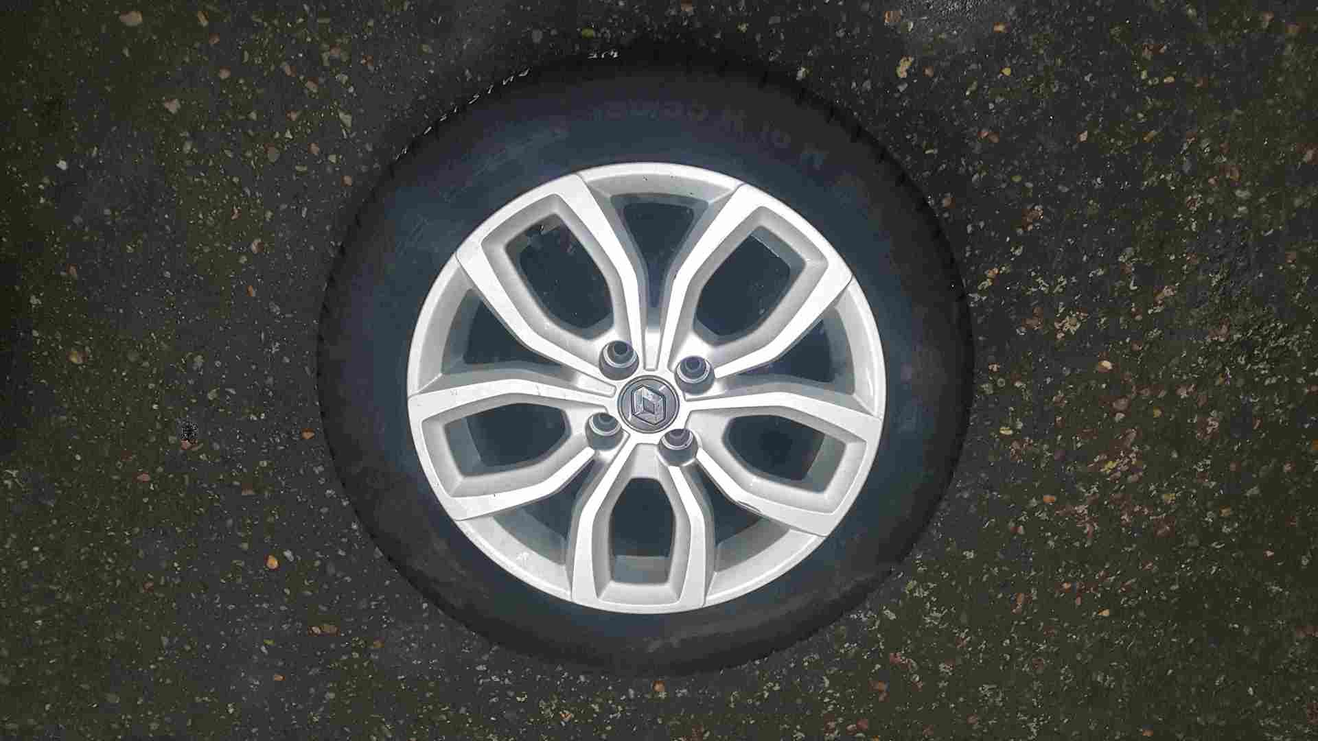 Thumb 3 Renault Clio MK4 2012-2018 Pulsize Alloy Wheel 16inch + Tyre 195 55 16 6mm 3/5
