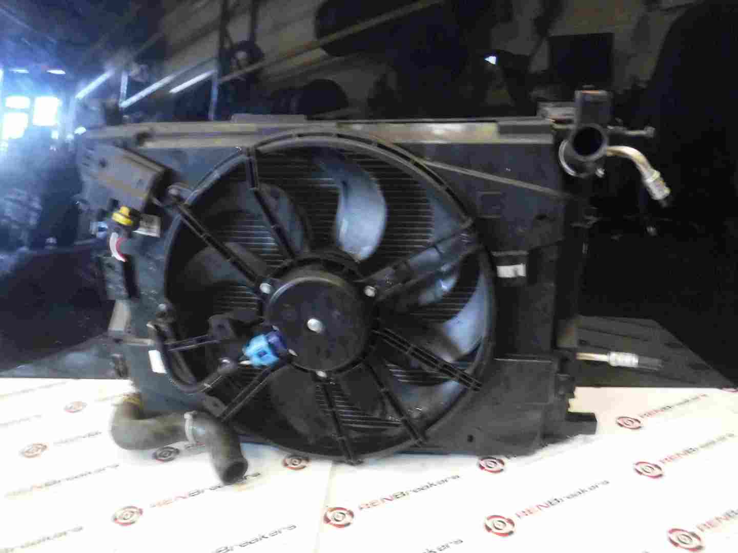 Renault Clio MK4 2013-2019 1.2 16v Radiator + Cooling Fan Unit 214818009R