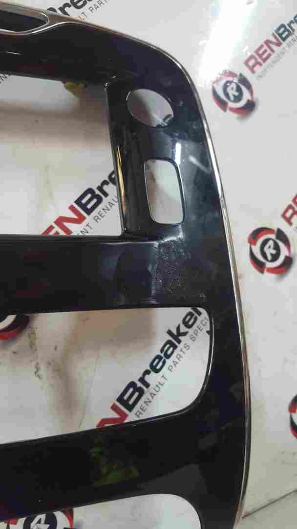 Thumb 8 Renault Clio MK4 2013-2019 Centre Dashboard Heater Display Surround Chrome Black