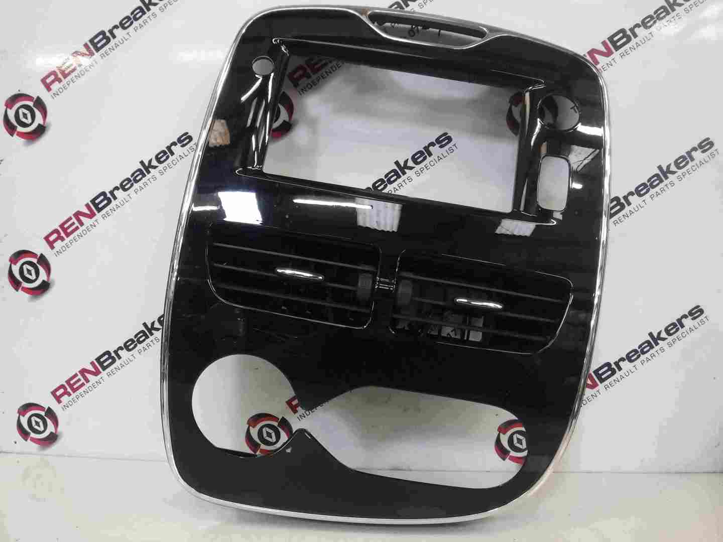 Renault Clio MK4 2013-2019 Centre Heater Vent Surround Gloss Black 682609599R