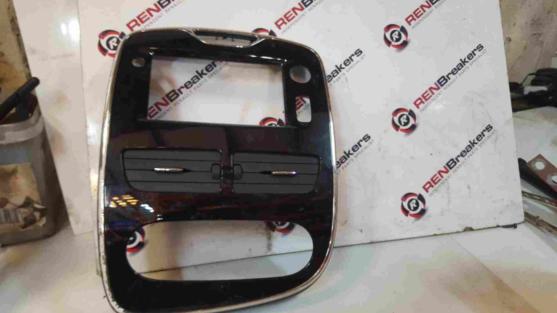 Thumb 4 Renault Clio MK4 2013-2019 Centre Heater Vents + Chrome Black Surround Trim 