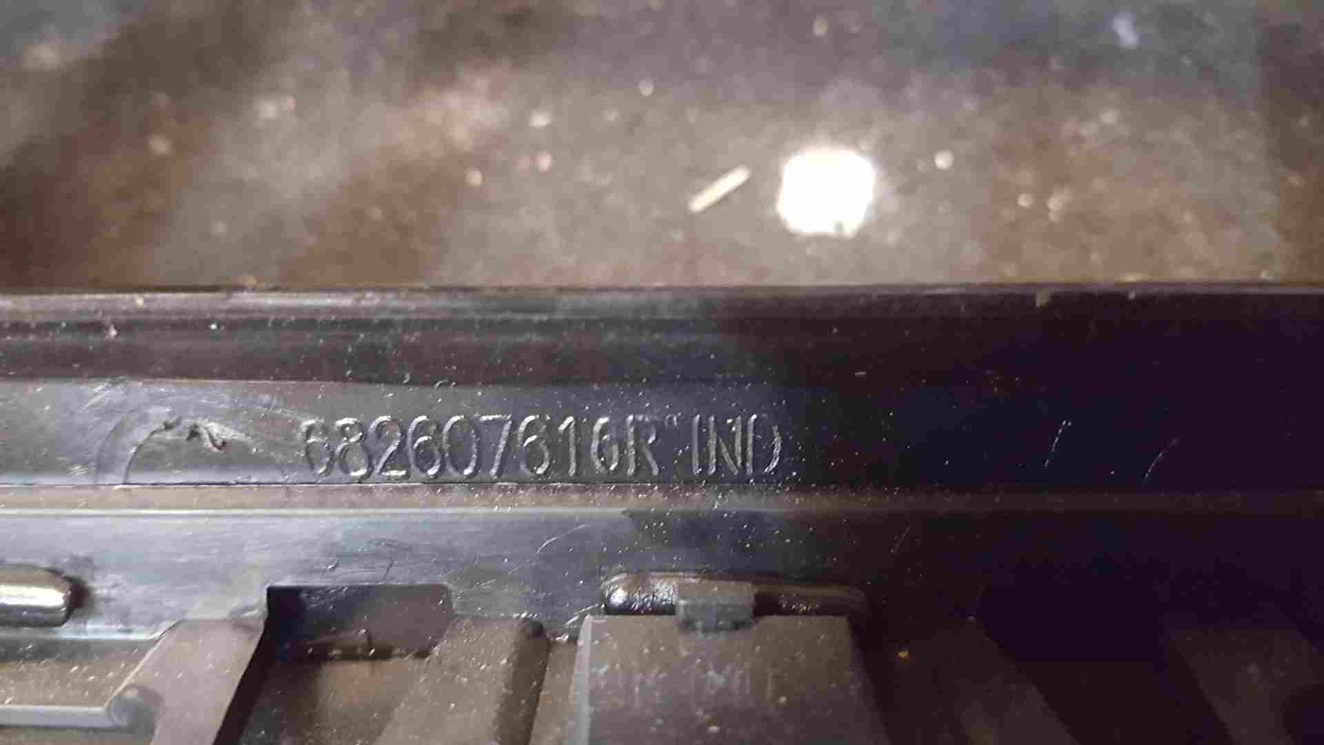 Renault Clio MK4 2013-2019 Centre Heater Vents + Chrome Black Surround Trim 